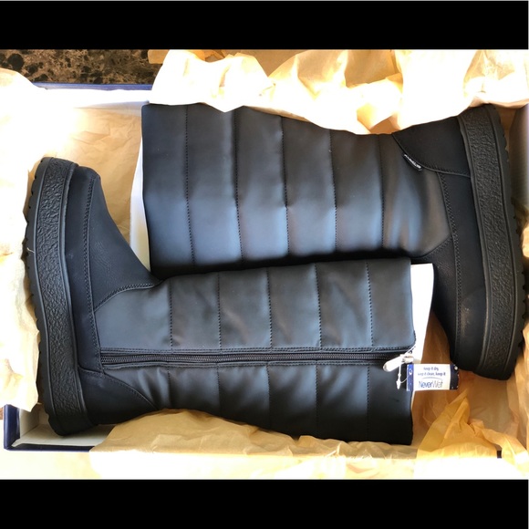 Adrienne Vittadini Shoes - NEW Adrienne Vittadini Women's Piperpuff Boots